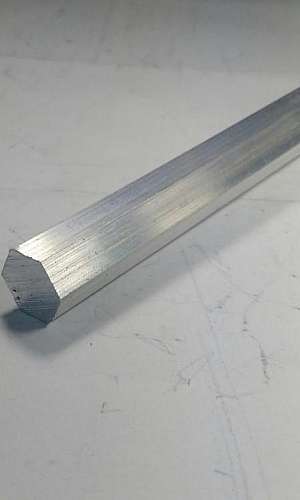 Alumínio sextavado cortado
